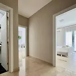 Elegant In Terraces Apartament Saranda