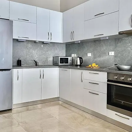 Appartement Elegant In Terraces Sarandë