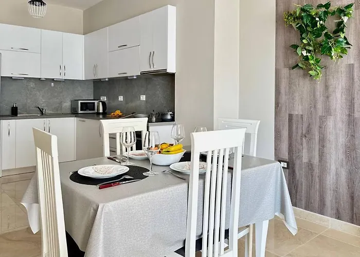 Apartment Elegant In Terraces Sarande