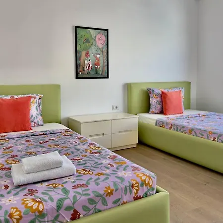 Blue Vibe Apartment Sarande
