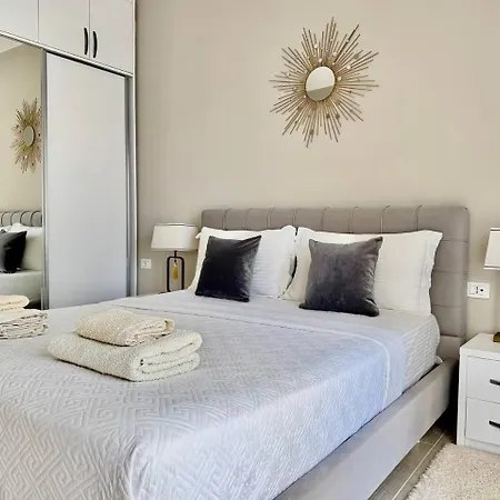 Elegant In Terraces *