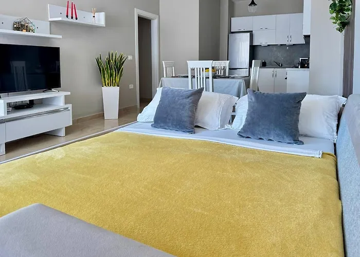 Elegant In Terraces Sarandë