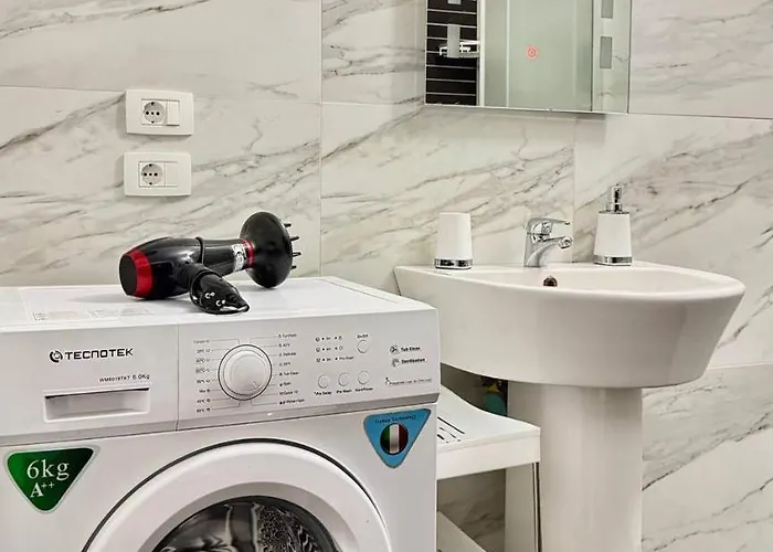 아파트 Elegant In Terraces Sarandë